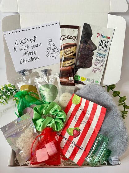 Limited Edition Red Pamper Beauty 12 Day Christmas Advent Calendar (Only 5 available)